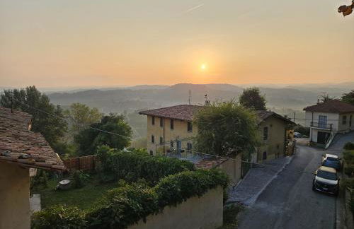 Maison typique avec vue sur les vignes des Langhe - Foto 3