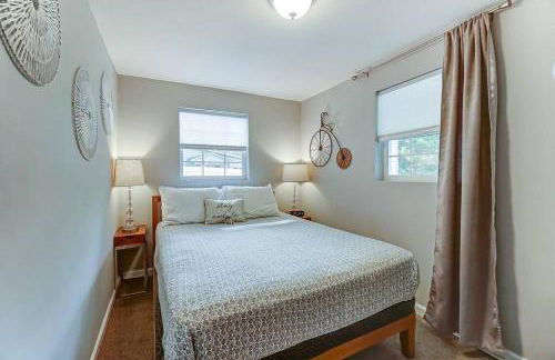 Updated 3bd Cottage on Bike Trail w/ River access! - Foto 30