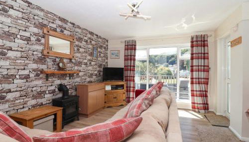 Boos Bungalow - Photo 3