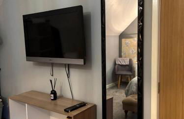 The Barn at The Flute - Mill Meece - Photo 13