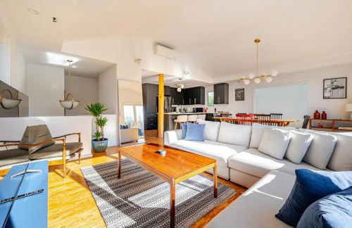 Modern Lakefront Retreat w King Bed - Foto 16