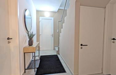 BesTime - Modernes 5BR Haus mit 2 Parkplätzen - Photo 29