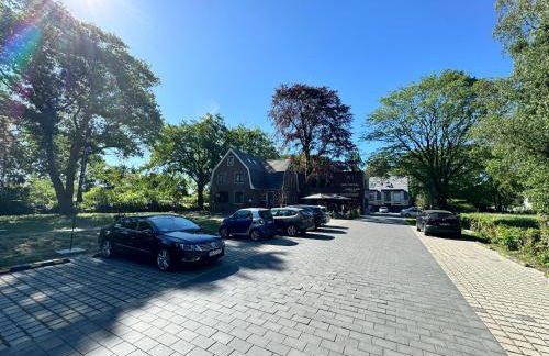 Modernes Apartment, voll eingerichtet inkl Parkplatz WLAN - Foto 1