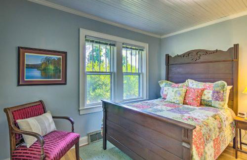 Restored Mars Hill Home on 1 Acre Walk to Town! - Foto 21