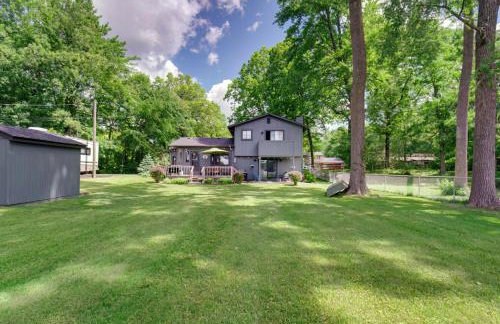 Lakefront Retreat with Views and Decks and Fire Pit - Foto 45