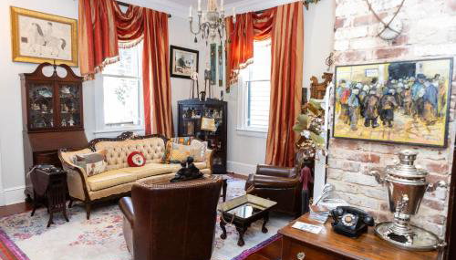 The Dollhouse - 3 Bed, 2 Bath, Walk to Downtown - Foto 4