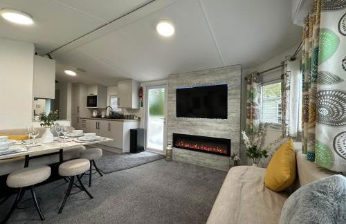 Elite Retreat Blackpool - Photo 1