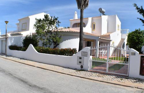 Villa Amendoeira-POOL HEATED - By Algarkasa - Foto 6