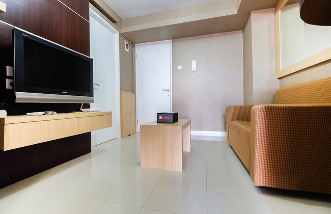 Homely 2 Bedroom at Bassura City Apartment By Travelio - Foto 11