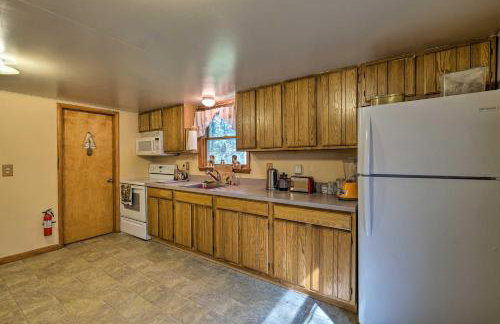 Catskill Mtn Home with Deck about 1 Miles to Zoom Flume! - Foto 7