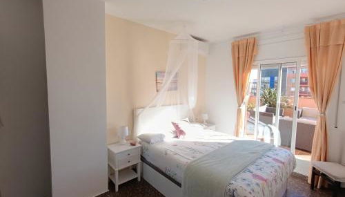 Cozy and sunny penthouse Fira BCN - Photo 3