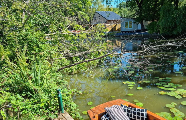 Tranquil Chalet in Geel With Garden - Photo 19