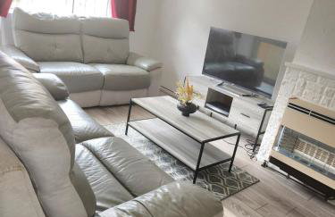 Beautiful two Bedroom house Entire house - Foto 7