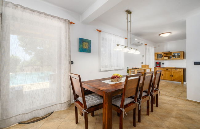 Lovely Villa Near the Beach - Foto 27