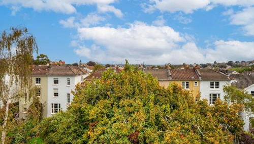 Beautiful 2 Bedroom Apartment in Redland - Simply Check In - Foto 2