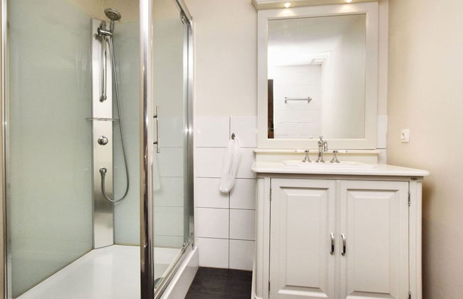 Fine Group House With Sauna Garden - Photo 22