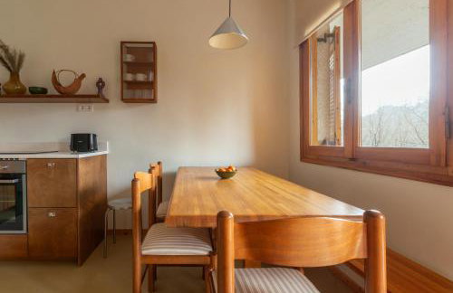 VYTINA LOFTS - Cozy 2-Level Loft Apartments with Fireplace & Mountain Views - Photo 35