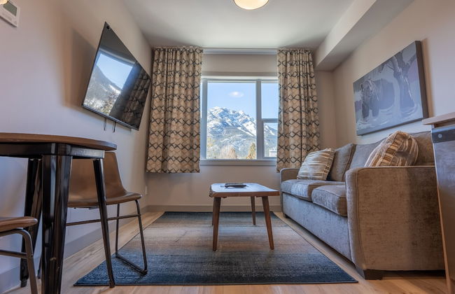 Basecamp Suites Banff - Photo 43