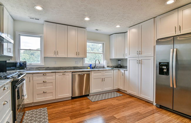 Aiken Rd - 6 BR - hot tub and game room - Foto 17