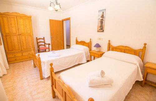 Bonito Chalet con WiFi muy cerca del mar - Photo 22