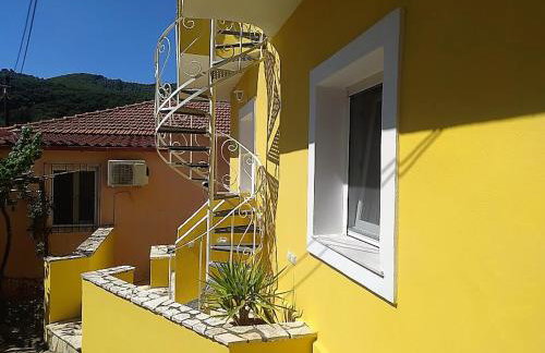 Villa Jasmine, Sea and Mountain View in peaceful hamlet - Foto 2