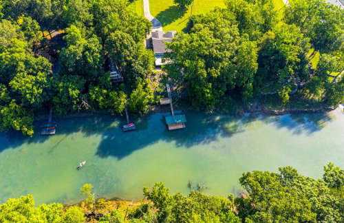 Riverfront Retreat with Fire Pit and Deck - Foto 43