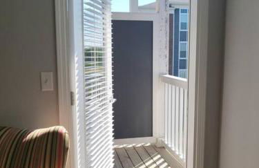 Luxury 1BR/1BA w/ Top Amenities in Prime Location - Foto 4