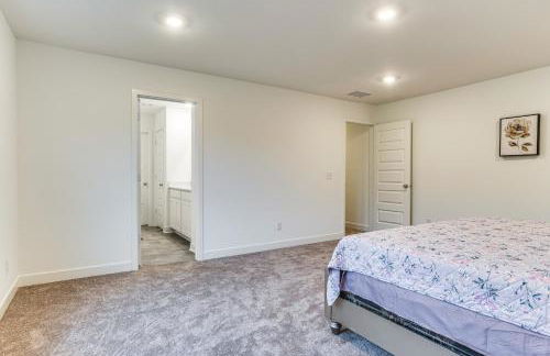 Quiet Avon Home - Near Indianapolis Speedway! - Photo 12