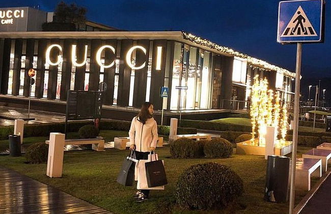 Einkaufstour im Einkaufszentrum - Foto 3