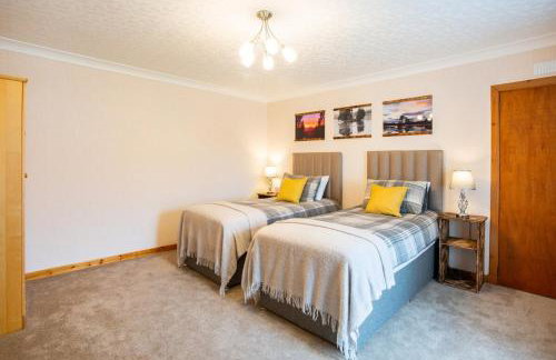 Mike's 3-bedroom Countryside Cottage - Foto 5