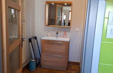 gîte l'œuf ou la poule, parking privé, sur domaine viticole - Foto 2