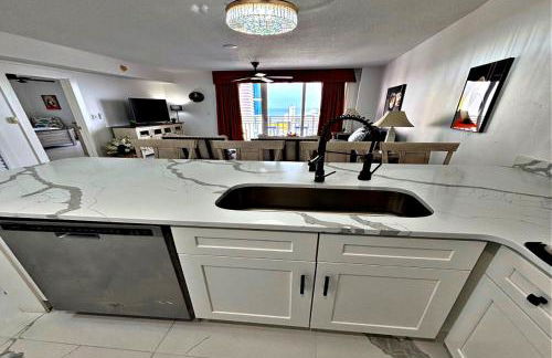 Wyndham Ocean Walk 2429 - Vacation in Resort luxury - Just Updated 1BR King Bed Master Jacuzzi Suite - Foto 2