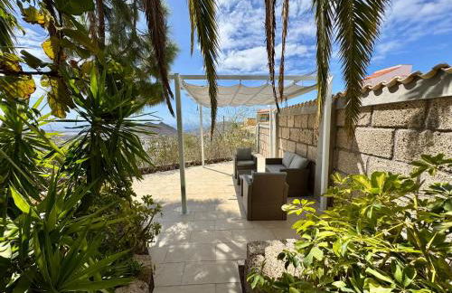 Villa Casa Lilo, en jardin grande,con una gran piscina, con pérgola y barbacoa - Foto 24
