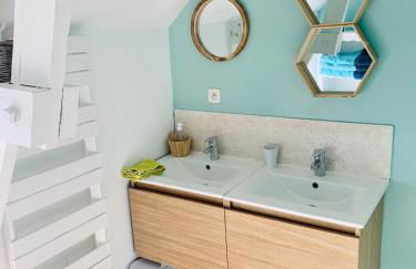 Le So Sweet, maison avec jardin clos, terrasse aménagé, jeux et jouets, baby foot, flipper, table de ping pong, à 1km de la plage d' Omaha beach et près Port en Bessin - Foto 11