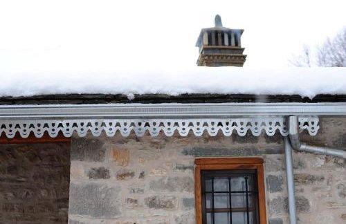 The Mountain House -mountain getaway - Photo 31