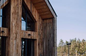 Stodoła naturalnie - wyjątkowy dom z balią na Kaszubach nad jeziorem - Foto 60