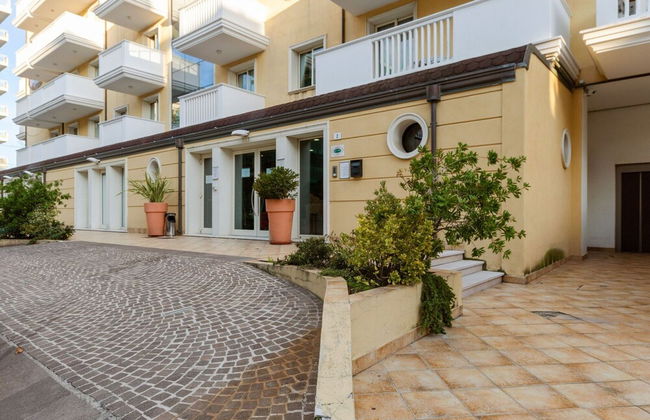 Cozy Apartment in Rimini Italy near Beach - Photo 27