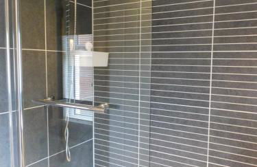 Beautiful 3 bedroom home with large garden 35 mins to Glasgow & Edinburgh - Photo 19