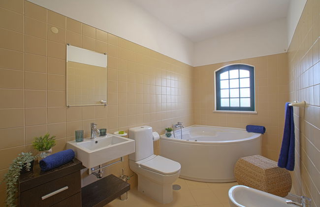 3 bedroom House in Albufeira with swimming pool and garden - Photo 14