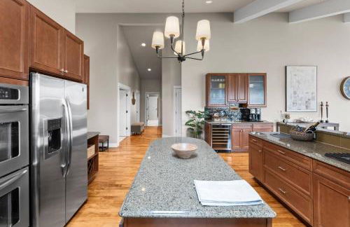 Escape to Gig Harbor’s Most Charming Hideaway - Foto 12