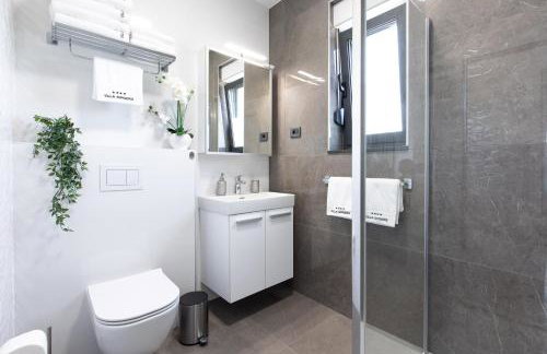 Villa Supernus II with Heated Pool - Photo 36