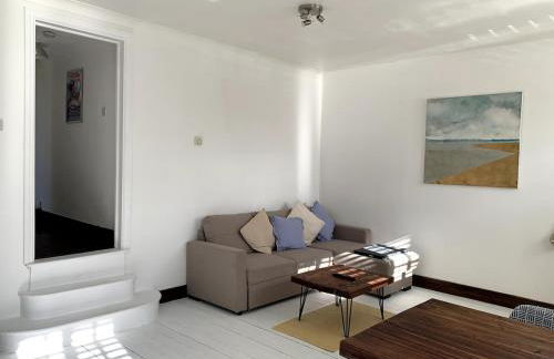 Charming 2-Bedroom Maisonette - Foto 4