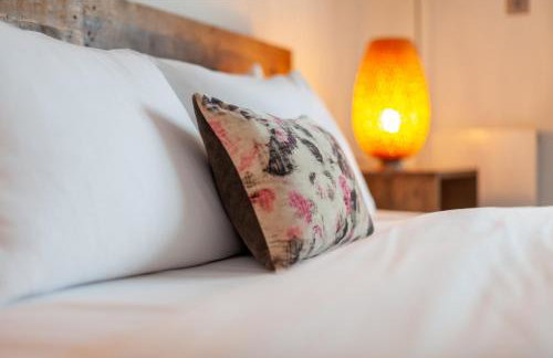 Charming 3BR Shoreditch Duplex Loft with Balconies - Foto 13