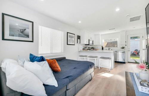 Cozy Cottage, Brand New, fully Private, walk to Everything - Foto 31