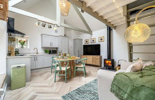 The Enchanted Cottage - Photo 5