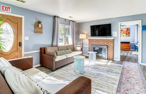 10 Mi to Washington, DC Modern Riverdale Park Gem - Foto 1