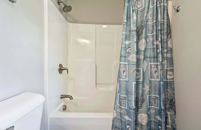 Tranquil Tides Home for 8! - Photo 16