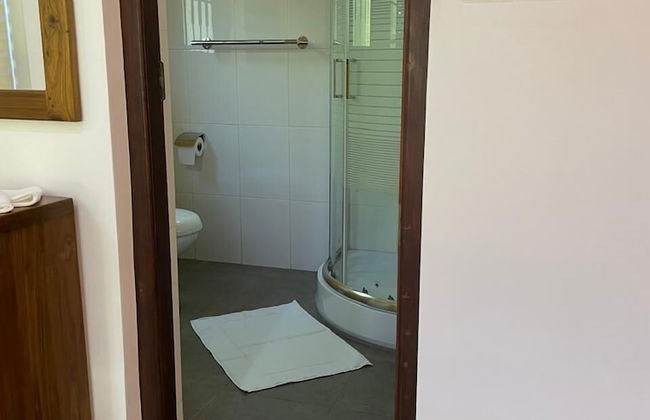 Cenreeza Airport Villa - Photo 13