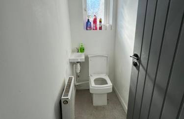 3 bedroom Home in chesterfield with front and back gardens - Foto 17