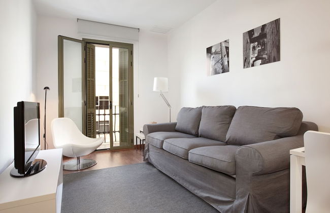 AB Montjuic - Photo 57